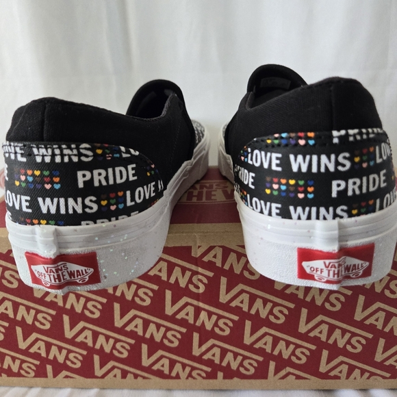 Women's Vans Asher Canvas Slip On Pride "Love Wins" Black/Glitter Size 8 Medium - Picture 2 of 9